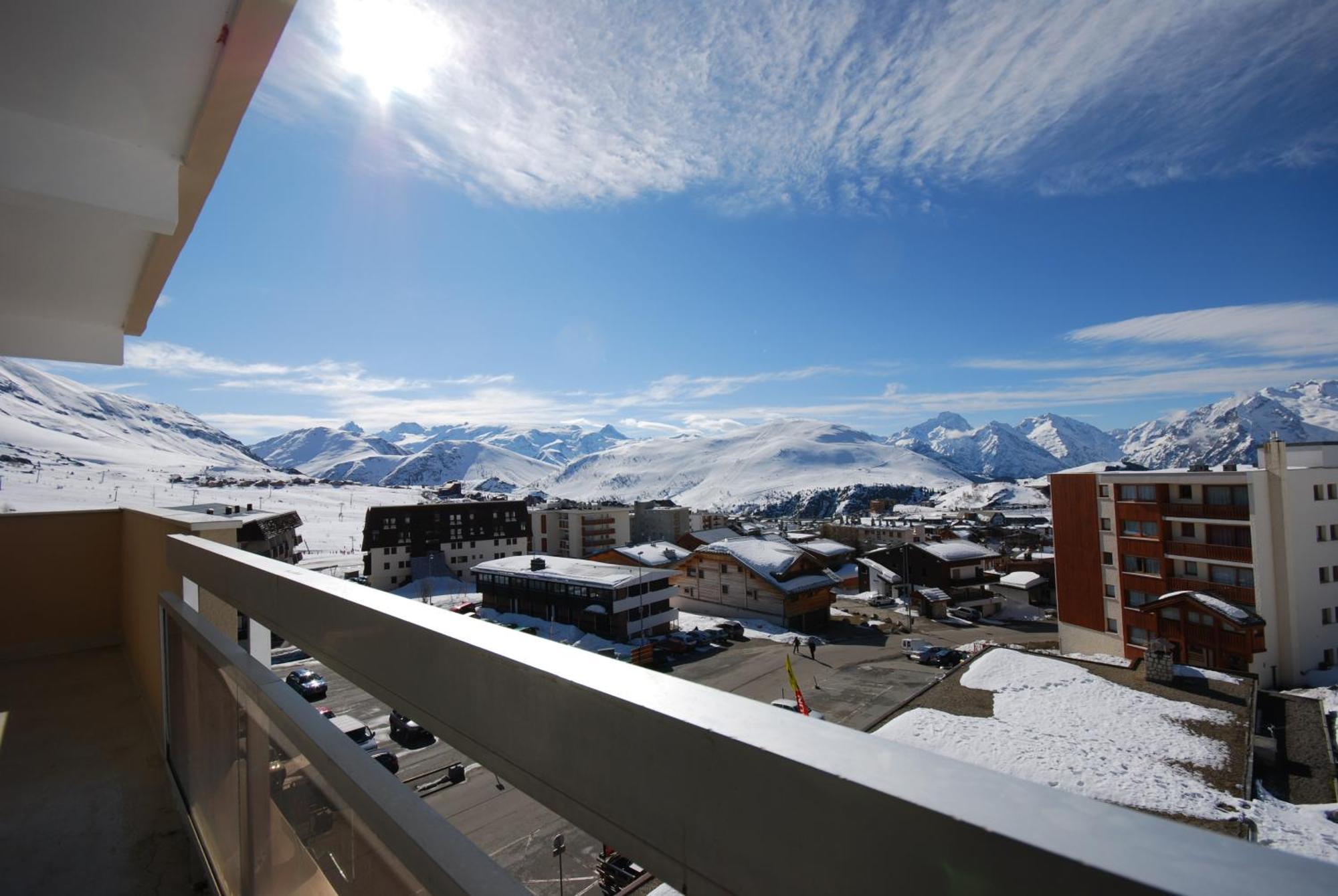 Le Dome Hotel 3*